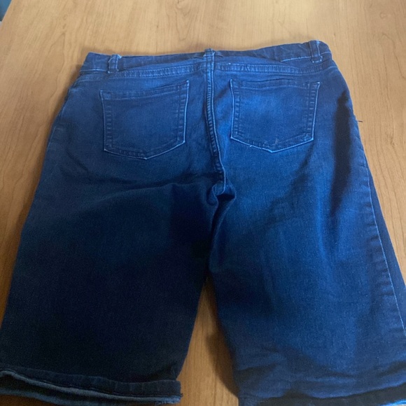 Dork wash shorts - Picture 3 of 3